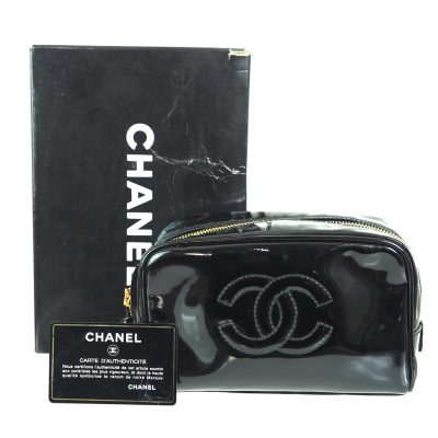 Vintage Chanel Excellent Condition M Patent Speedy Hand Bag - Nina Furfur  Vintage Boutique