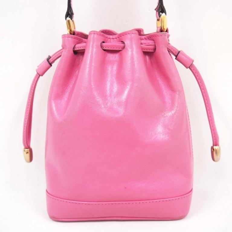 pink padded bag